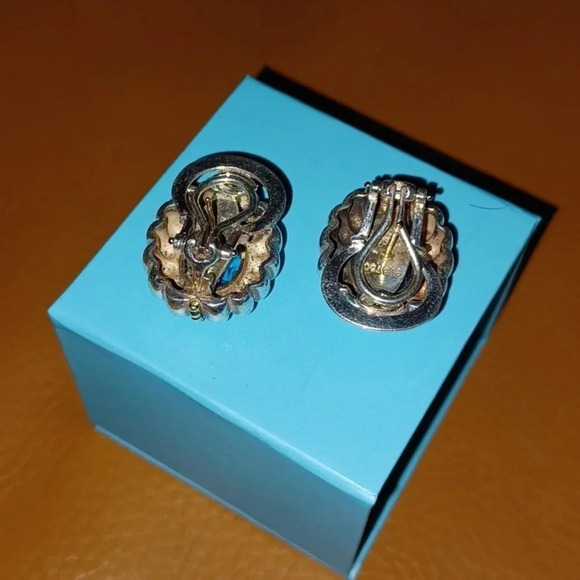 🌹Caviar Earrings 925 750 with blue topaz.  Has gold accents - Picture 3 of 6